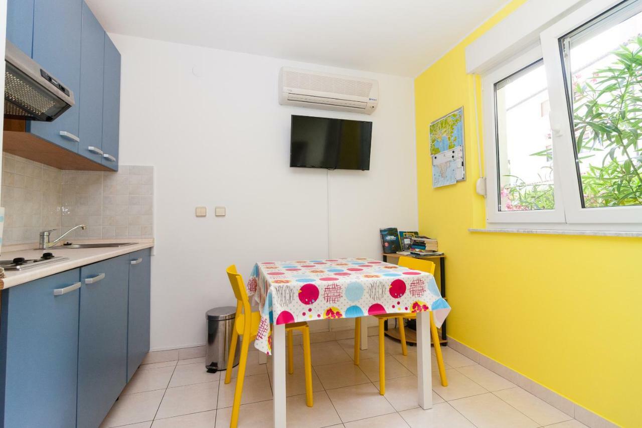 • Lungomare Beach Apartment Pula • ภายนอก รูปภาพ