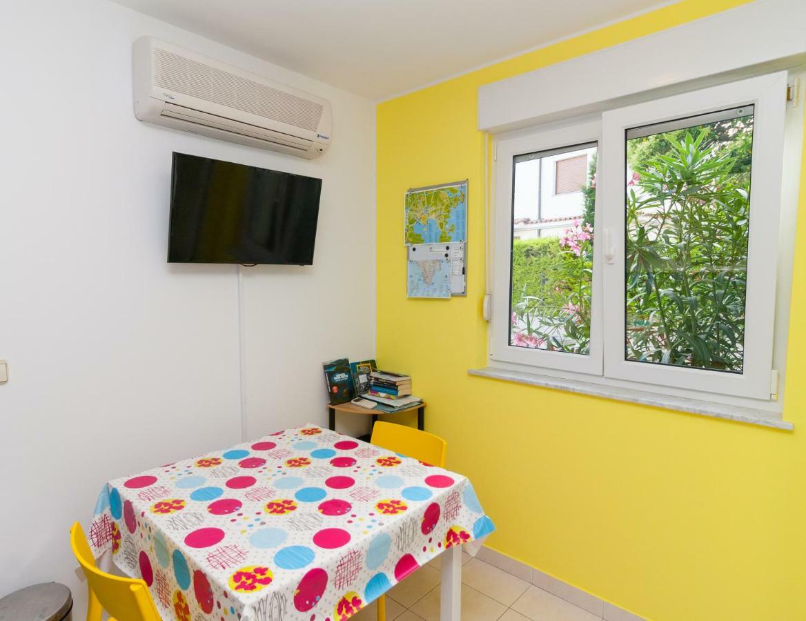 • Lungomare Beach Apartment Pula • ภายนอก รูปภาพ